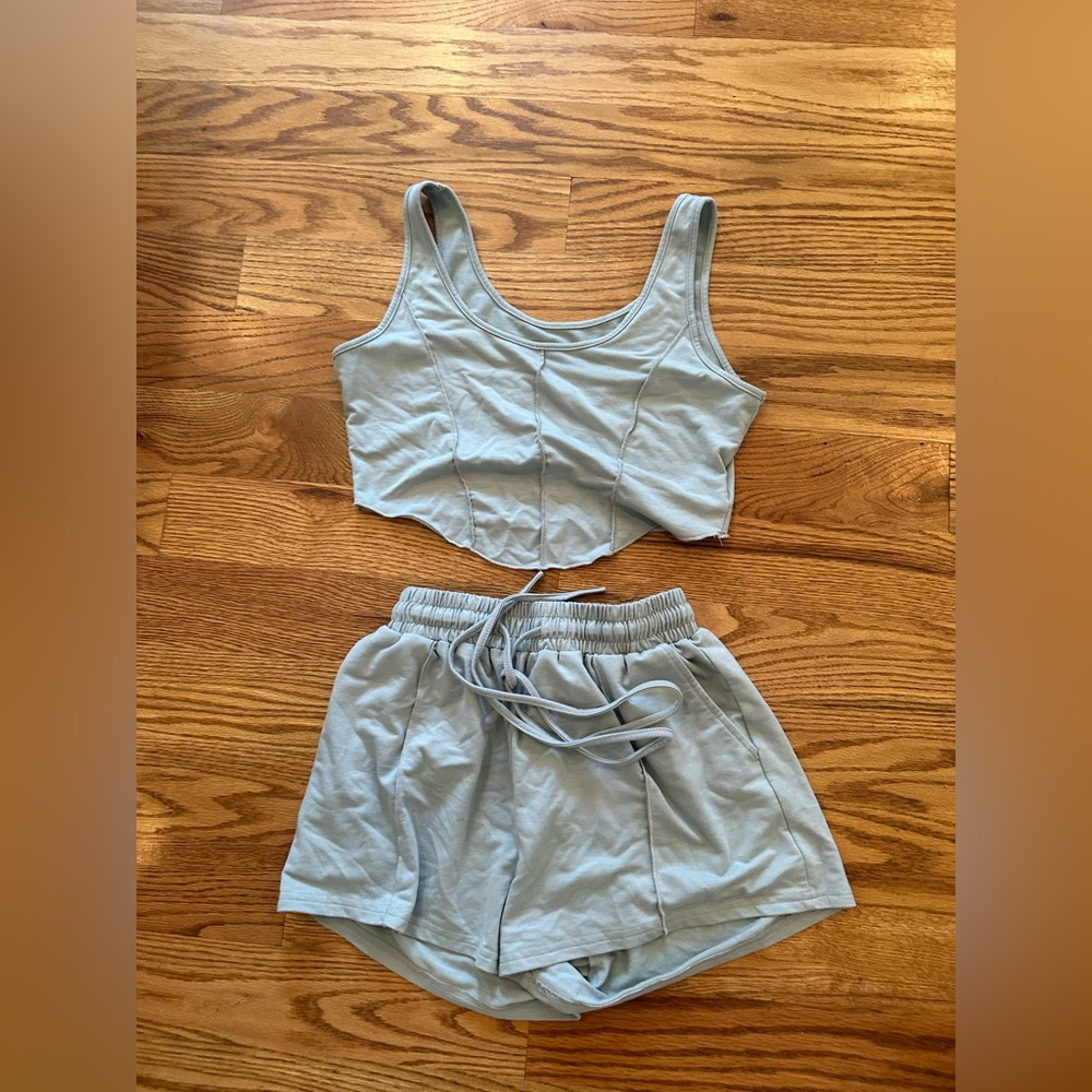 Lounge wear set